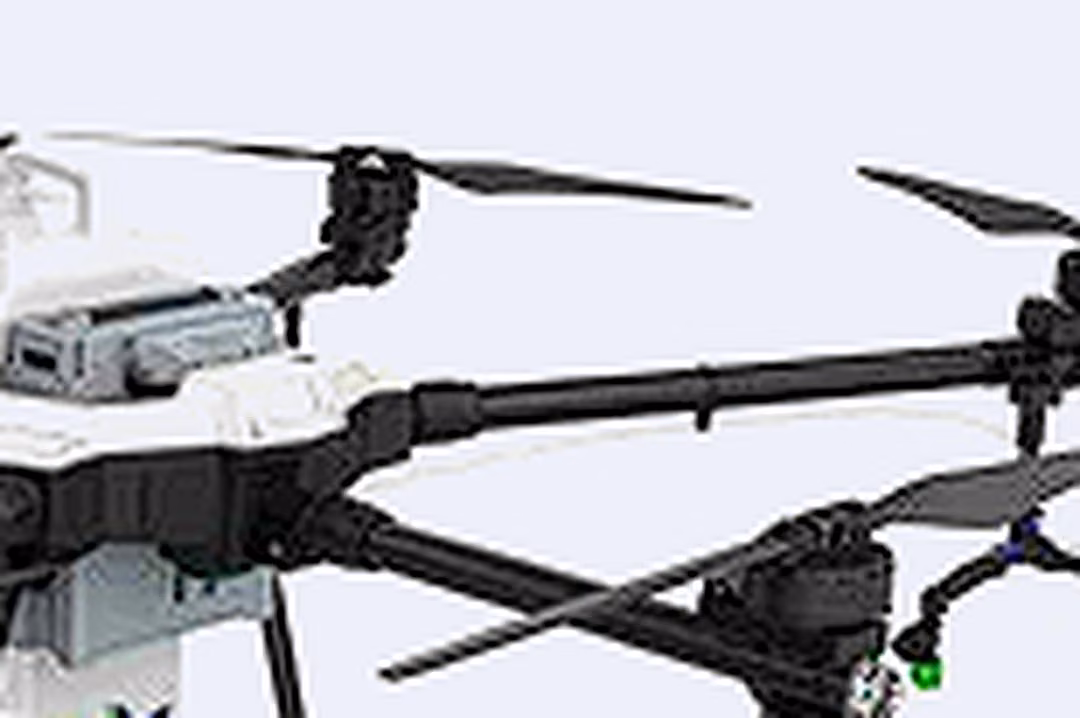 Splendid Drone agricultural platform cropped from the approved specification screenshot, focused on the larger field-operations configuration.